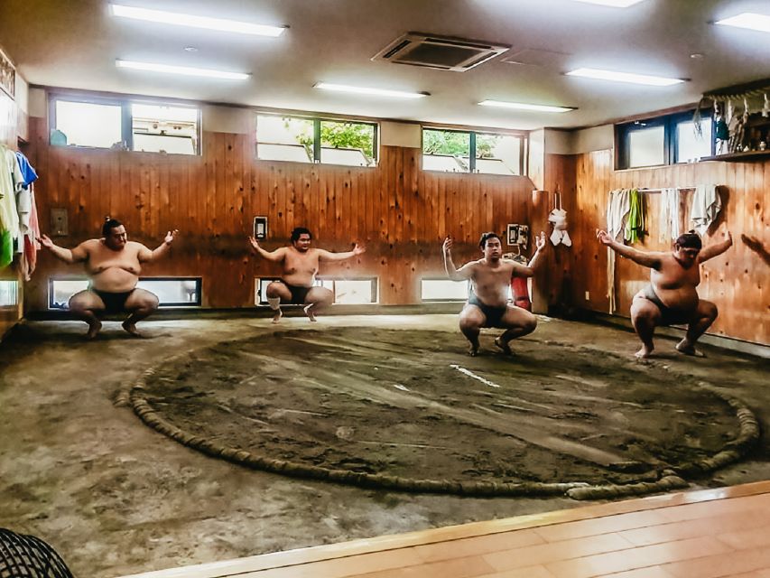 Tokyo: Sumo Morning Training Visit - The Group Photograph Comes at the End