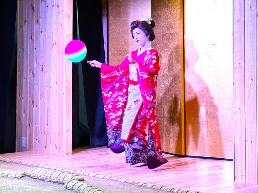 Tokyo: Sumo Show Experience with Chicken Hot Pot and a Photo - Who will enjoy this Asakusa experience