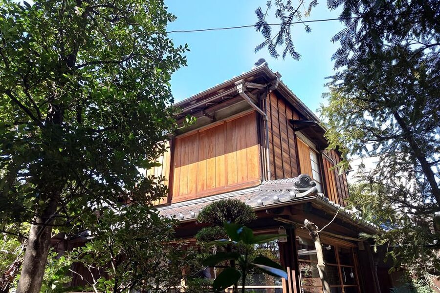 Tokyo: Super Local Private E-bike Cycling Tour from Asakusa - Kitasenju by e-bike