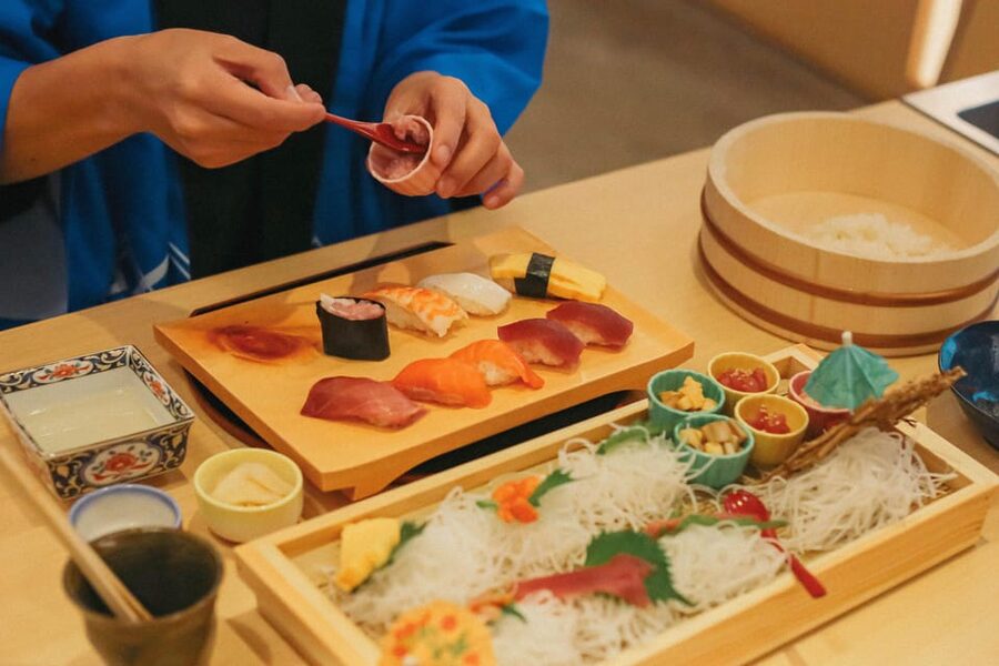 Tokyo: Sushi Making Class in a Happi Coat near a Famous Spot - What happens during the 90 minutes