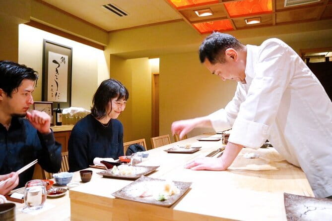 Tokyo Sushi Tour: Explore Sushi Tradition and Dining Etiquette - Key points at a glance