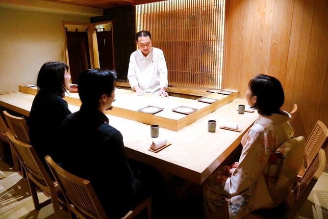 Tokyo Sushi Tour: Explore Sushi Tradition and Dining Etiquette - The etiquette lesson that makes lunch easier