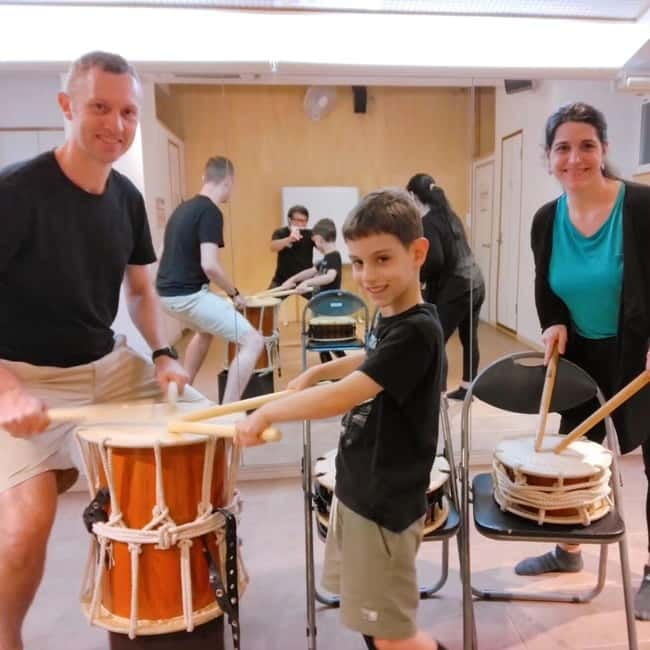 Tokyo: Taiko Drumming Experience - The first strikes: sticks, stance, and power