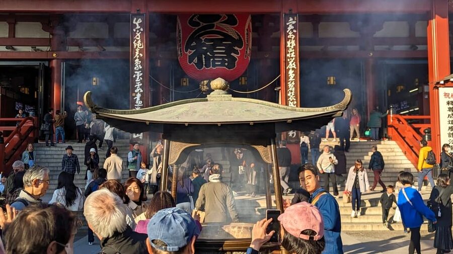 Tokyo: Tour Privado por Tokio en español - Akihabara: anime, manga, games, and maid cafes