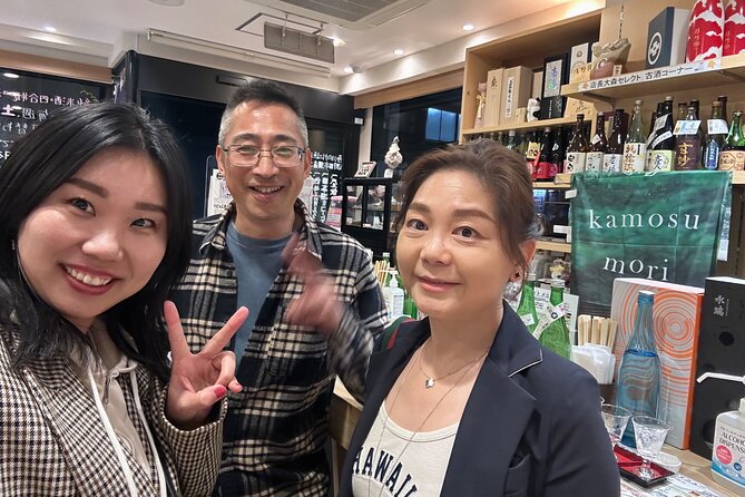Tokyo tower Private Walking Tour and Night food tour : 6:00pm - Yakitori in a local-style izakaya