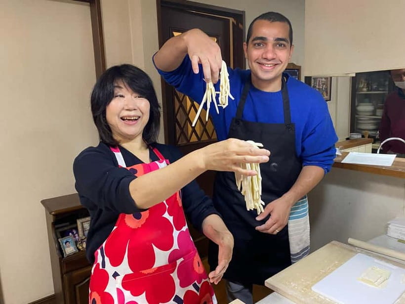 Tokyo: Traditional foot-kneaded Udon noodles class - The 150-minute cooking sequence