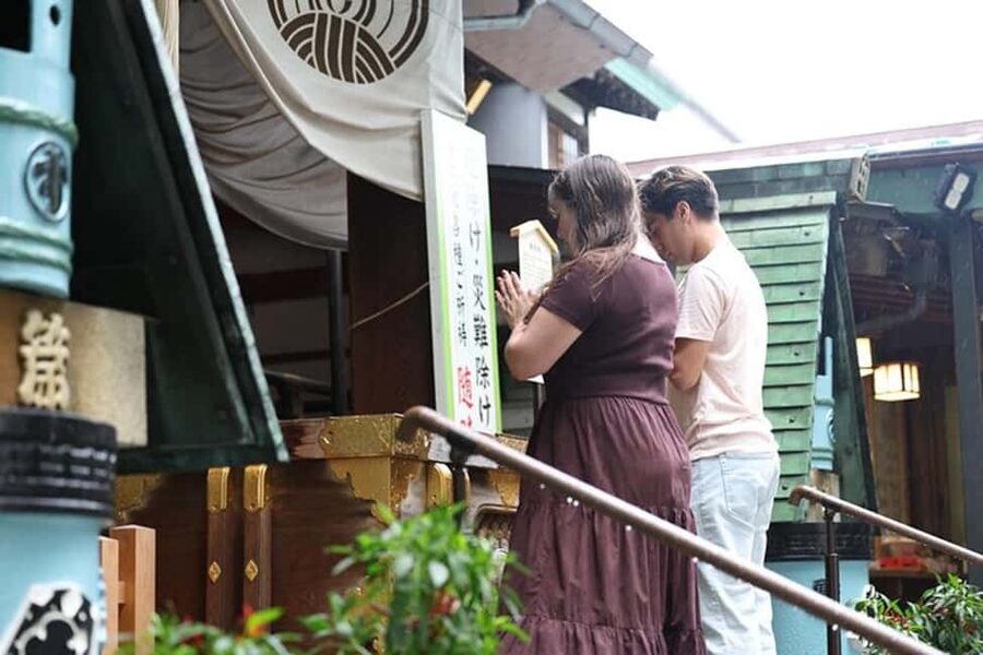 Tokyo: Tsukiji Fish Market Food and Walking Tour - Who should book this Tsukiji walk?