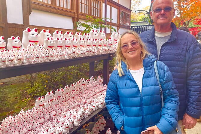 Tokyo Tsukiji Fish Market Food Tour: 15 Stops & Walk Local Street - Seeing the mini wholesale market