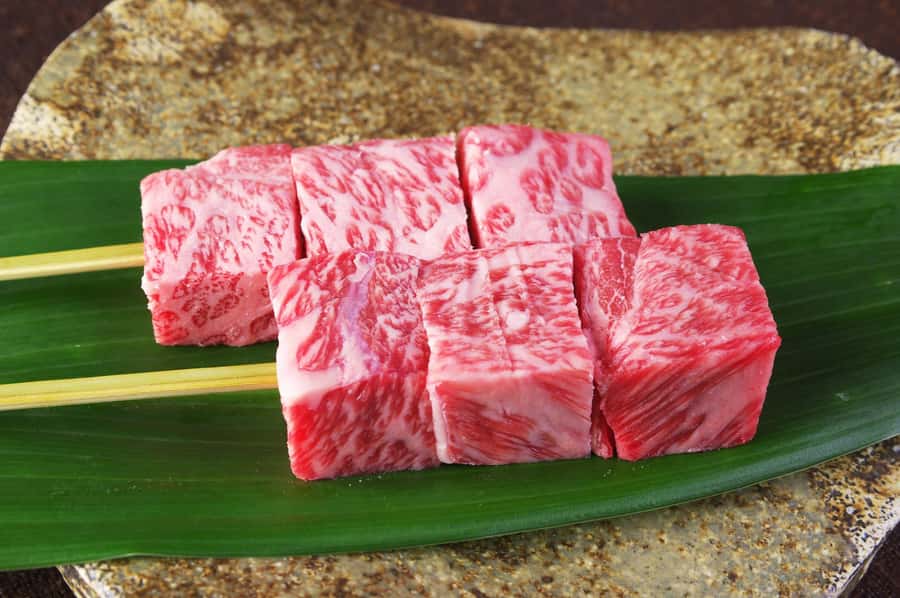 Tokyo : Tsukiji Fish Market Food Walking & Shrine Visit Tour - Allergies, vegetarian options, and practical planning