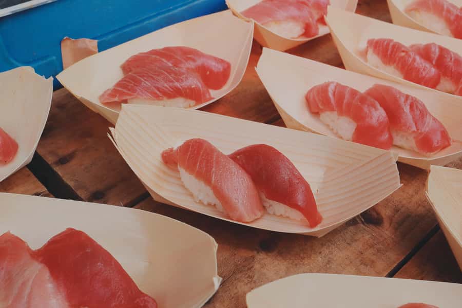 Tokyo : Tsukiji Fish Market Food Walking & Shrine Visit Tour - Who should book this Tsukiji experience