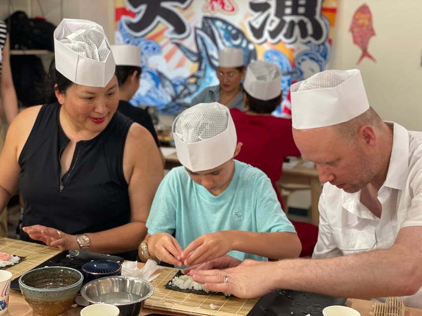 Tokyo: Tsukiji Fish Market Sushi Making Class with Pro Chef - Why Tsukiji is the right place for a sushi lesson