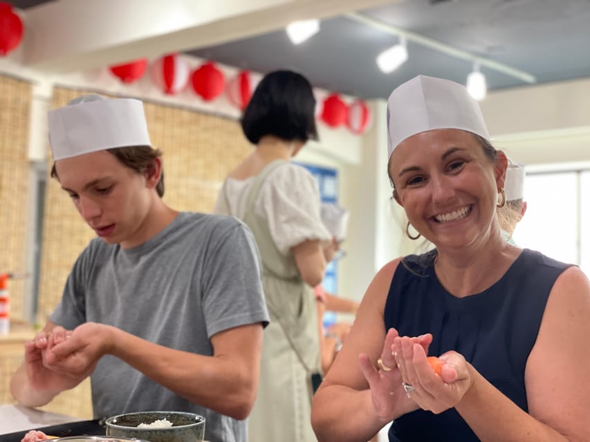 Tokyo: Tsukiji Fish Market Sushi Making Class with Pro Chef - Food restrictions and practical limits