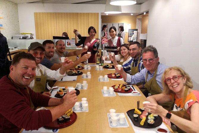 Tokyo Tsukiji Fish Market Tour and Sushi Making Lesson - Key things to know before you book