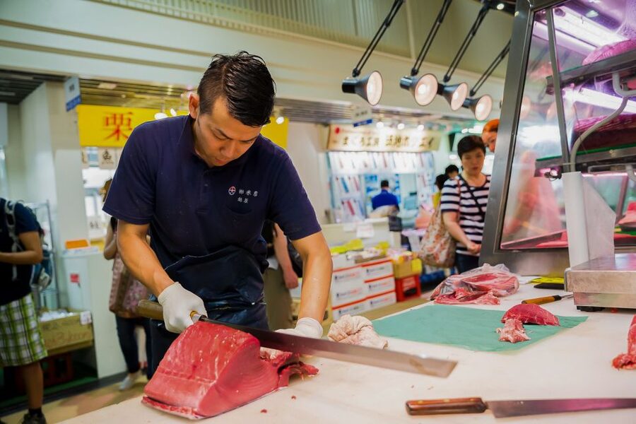 Tokyo: Tsukiji Fish Market Visit and Asakusa Food Tour - Key points at a glance