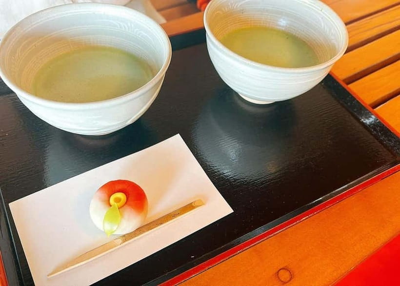 Tokyo: Tsukiji Market and Hama-rikyu Gardens Guided Tour - The optional matcha and wagashi stop