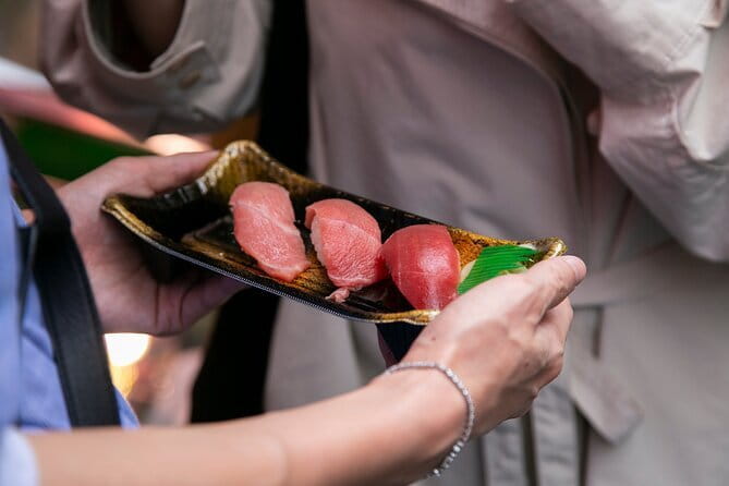 Tokyo Tsukiji Market Small Group Tasting Tour - Tasting your way through the Outer Market