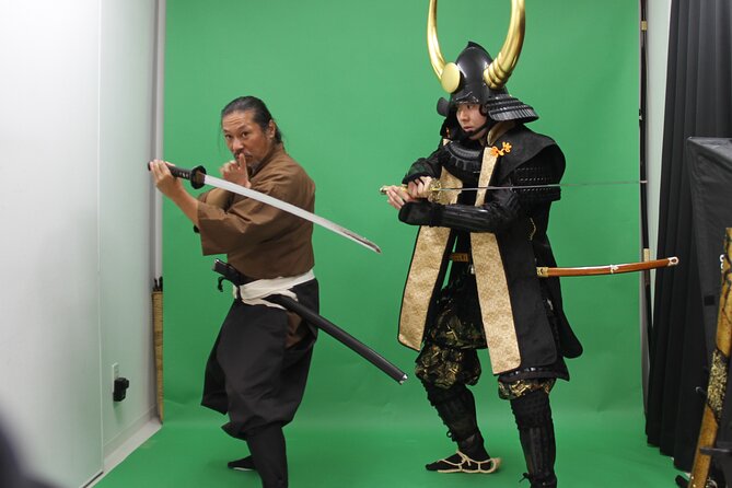 TOKYO Ultimate Samurai Armor Photo Experience! - Choosing Armor, Helmets, and Samurai Props