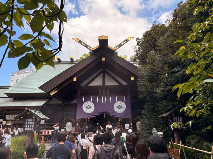 Tokyo: Visit 5 Shrines & Collect Goshuin on Private Tour - Yasukuni Shrine and the weight of remembrance