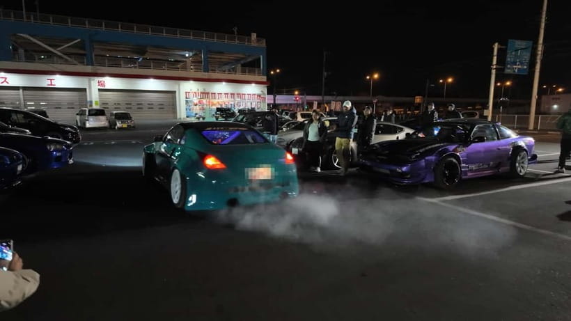 Tokyo: Visit Every Car Meet in Tokyo in a Widebody R35 GTR! - A late-night kebab stop brings you back to Akihabara