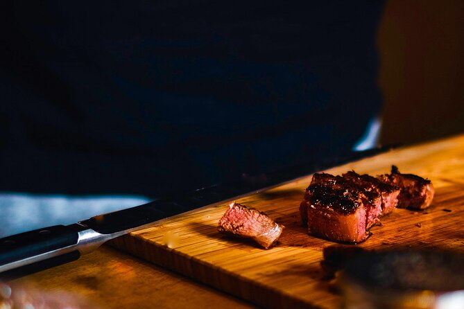 Tokyo Wagyu & Sake Pairing Tasting Experience with Local Flavors - The room, service, and language