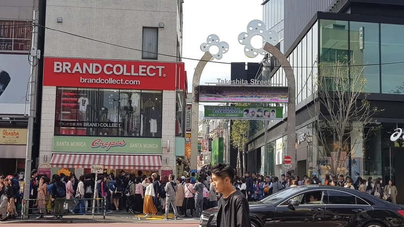 Tokyo Walk through: Shinjuku, Harajuku, Omotesando & Shibuya - Starting beneath the Gucci sign in Shinjuku