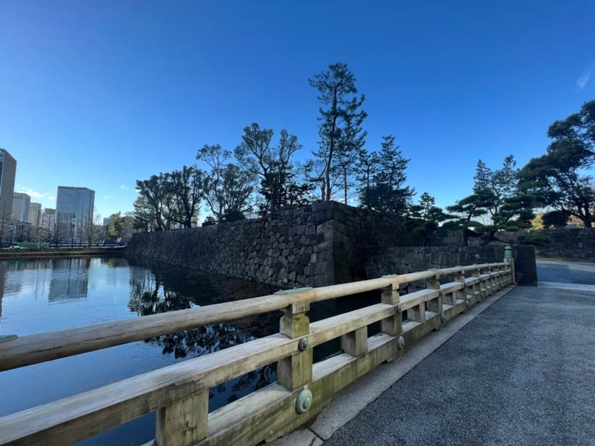 Tokyo walking tour around Imperial Palace and Tokyo Station - Why this short Tokyo walk works