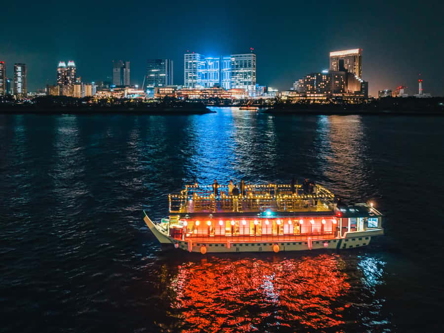 Tokyo: Yakatabune Dinner Cruise with Japanese Show & Drinks - A Tokyo evening that starts with a shamisen