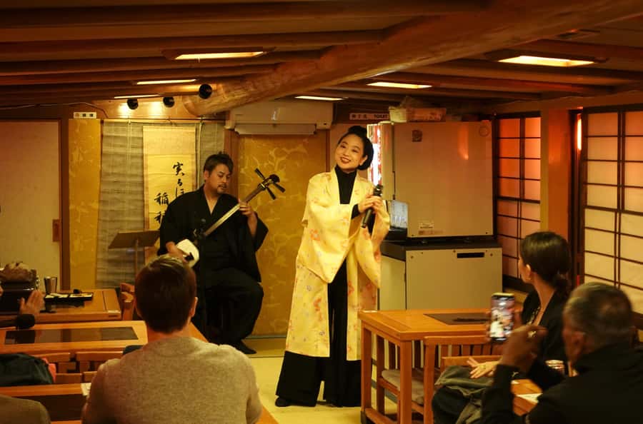 Tokyo: Yakatabune Dinner Cruise with Japanese Show & Drinks - Boarding at Etchūjima Pier