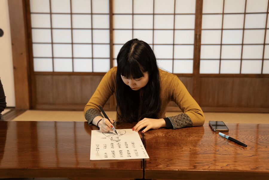 Tokyo: Zen Meditation at a Private Temple with a Monk - Who should book this experience?