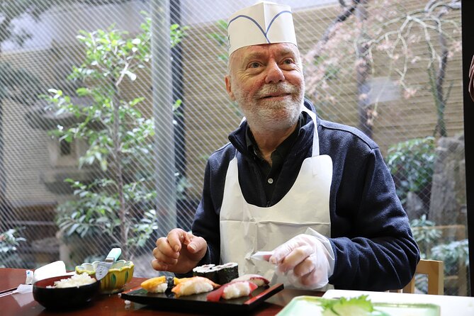 Tsukiji Fish Market Guided Tour and Sushi Making with Pro Chef - Who should book this four-hour tour