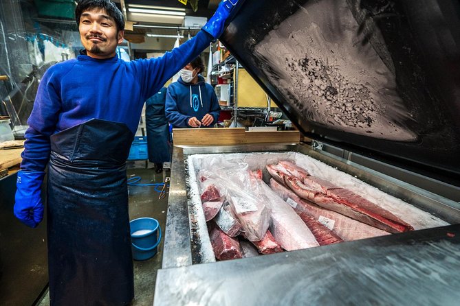 Tuna Auction and Market Tour at 'Activity Maison Kissako' - A tuna sashimi breakfast worth waking for