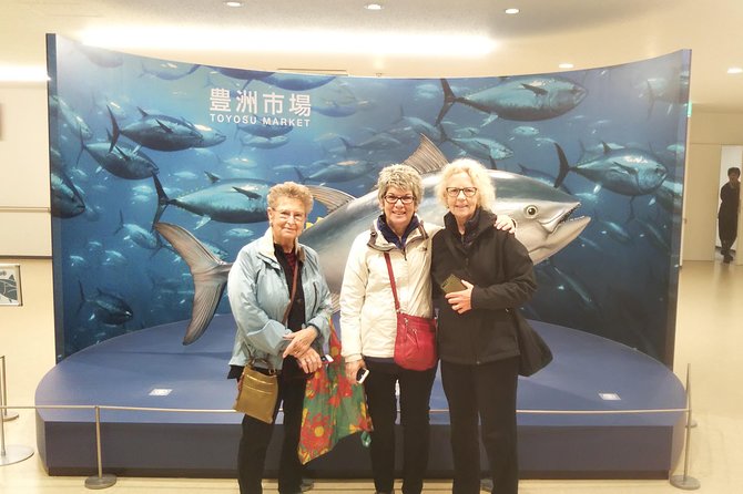Tuna auction at Toyosu Market with qualified guide and early morning tour of Tsukiji Outer Market - Key points about the early market tour