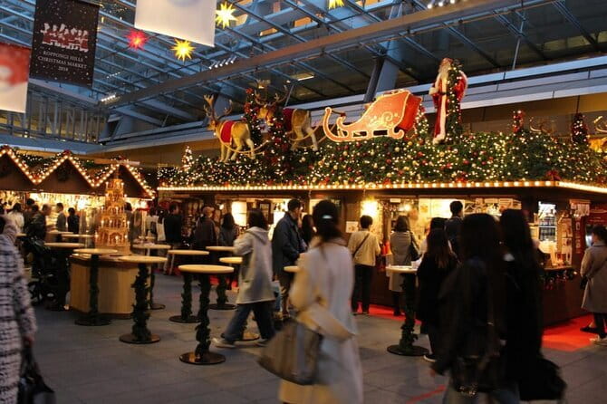 Walk Tokyo's Streets with Tokyo Midtown Tour - Why Roppongi works so well after dark