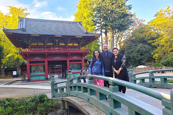Yanaka Walking Tour: Historic and Traditional District of Tokyo - Yanaka Cemetery and the last shogun connection