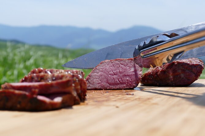 Aka Beef Barbecue to Enjoy in the Superb View of Aso - Delectable Menu Offerings for All