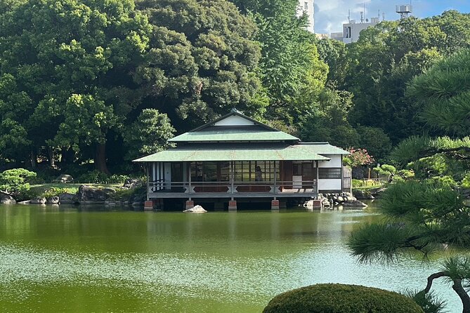 Best of Downtown Tokyo Nature Coffee and Japanese Sweets Making - Kiyosumi Garden Experience