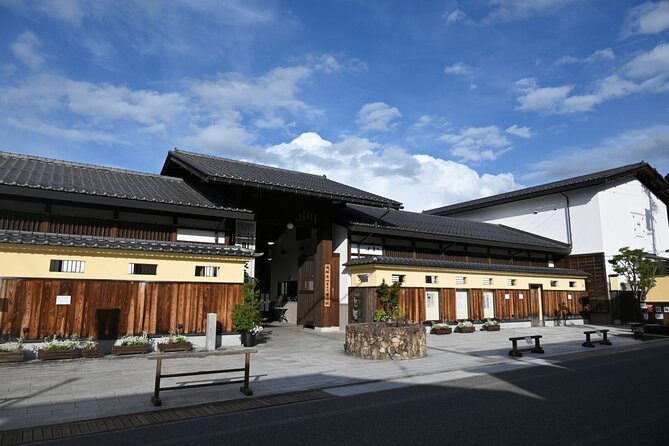 Full-Day Tour: Immerse in Takayamas History and Temples - Meeting Point Details