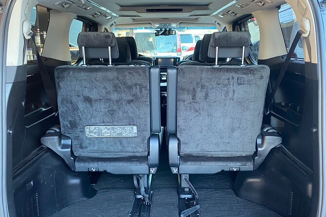 Haneda/Tokyo Airport One Way Private Transfer Charter Car - Child Seat and Additional Fees