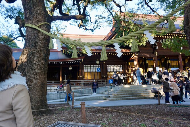 Harajuku Meiji Shrine 1 Hour Explanation Tour - Meeting and Pickup