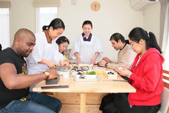 Homemade Sushi and Supermarket Tour in Kamakura - Sushi Making Experience