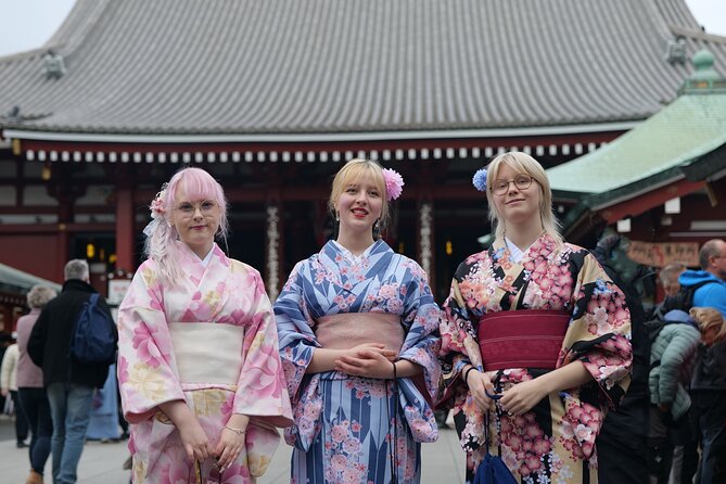 Kimono Walking Private Tour and Photo Shooting by Local Japanese - Meeting Information