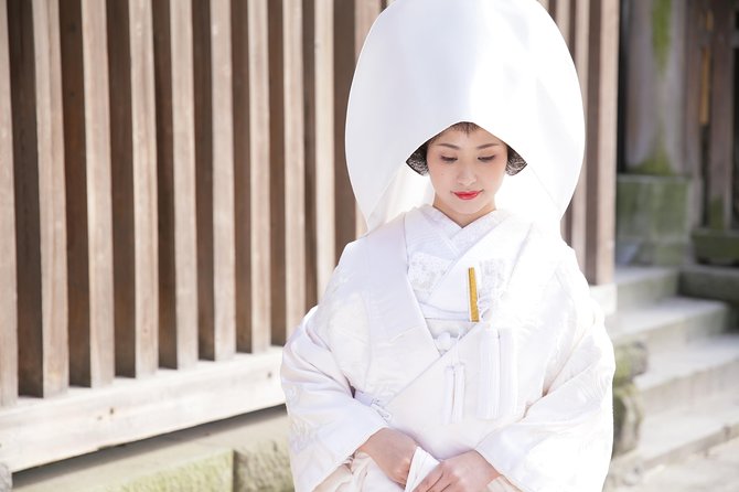 Kimono Wedding Photo Shot in Shrine Ceremony and Garden - Services Included for the Photoshoot