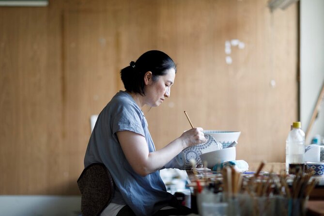 Kutani Ware Ceramics Tour at Isokichi Shinko Kiln - English-Speaking Guide