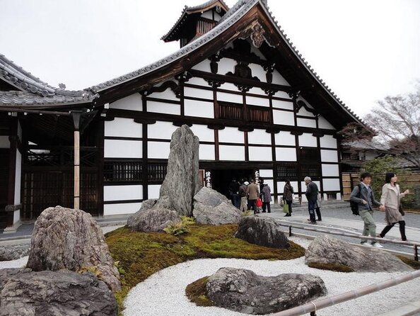 Kyoto Early Morning Tour With English-Speaking Guide - Meeting and Pickup Details