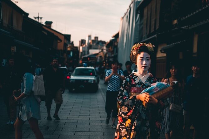 Kyoto Gion Geisha District Walking Tour - The Stories of Geisha - Geiko and Maiko Experiences