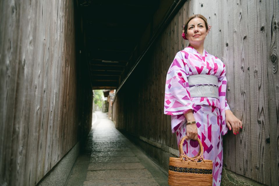 Kyoto Kimono Memories - Available Languages and Group Size