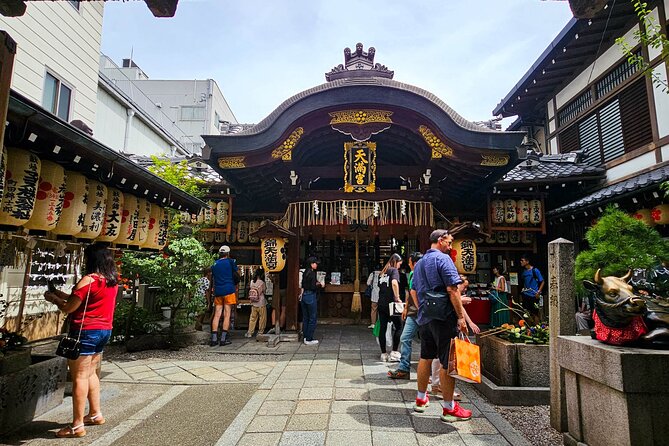 Kyoto Nishiki Market & Depachika: 2-Hours Food Tour With a Local - Meeting and End Points