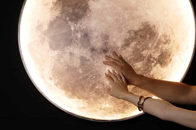 Moon Plan Selfie Photoshoot Experience in Kanazawa - Accessibility and Group Size Information