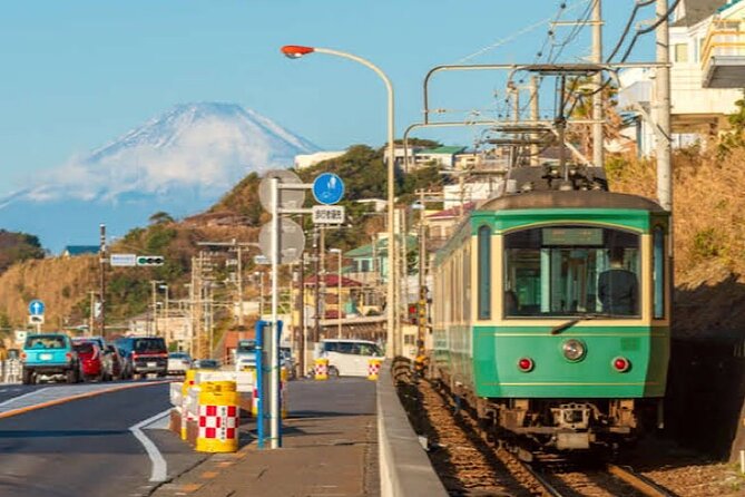 Private Kamakura and Yokohama Sightseeing Day Trip With Guide - Itinerary Details