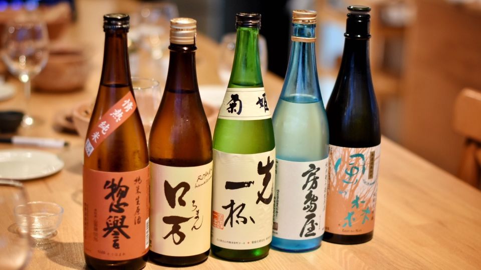 Sake & Food Pairing With Sake Sommelier - Group Size and Language